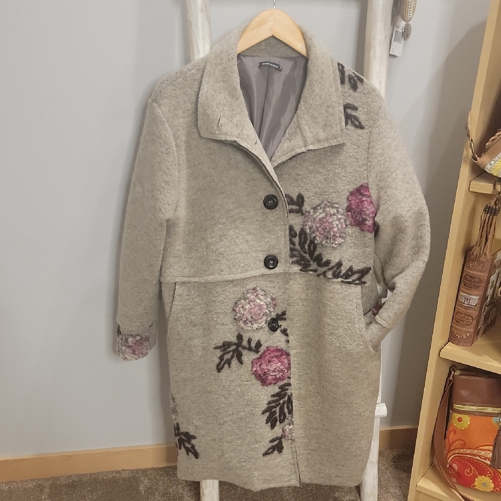 Floral Embroidered Felted Wool Gray Coat